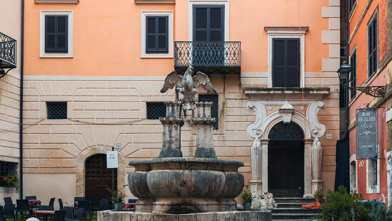 Fontana dell'Aquila